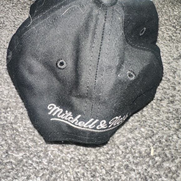 Spurs Gray and Black Cap - Picture 3 of 3